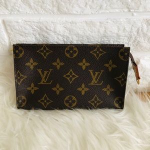 ‼️sold‼️Louis Vuitton Monogram Bucket PM Pouch